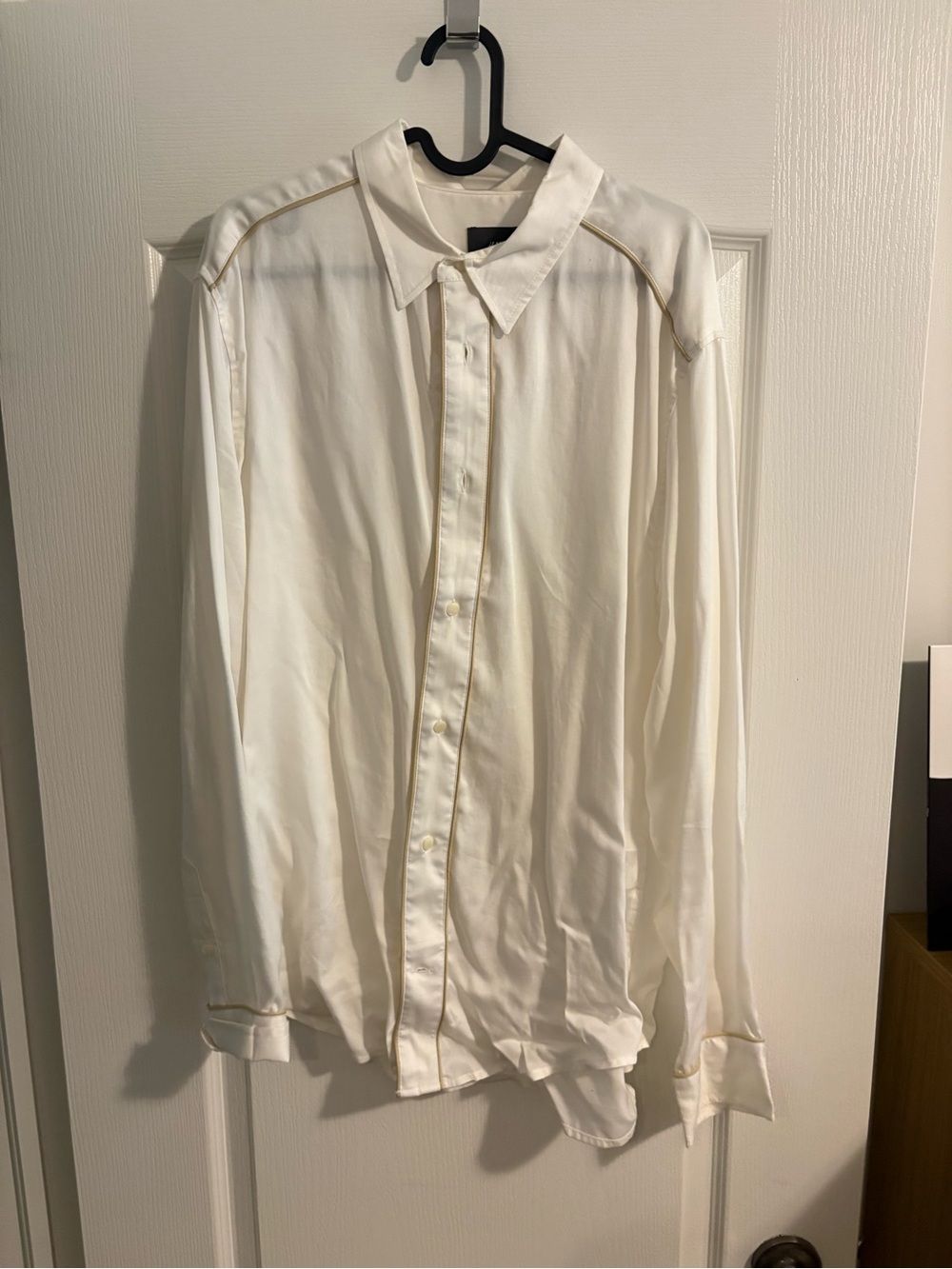 H&M Men's Long-Sleeve Dress Shirt in Off-White